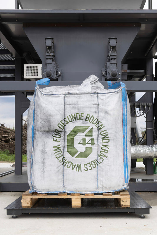 Premium Pflanzenkohle für Bodenverbesserung - Terra Preta - 1000 L